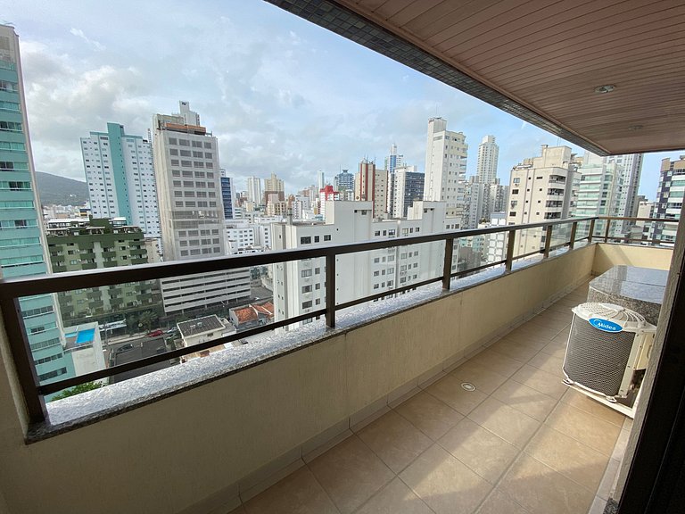 CS135 - Piscina, Linda Vista, Climatizado, Garagem