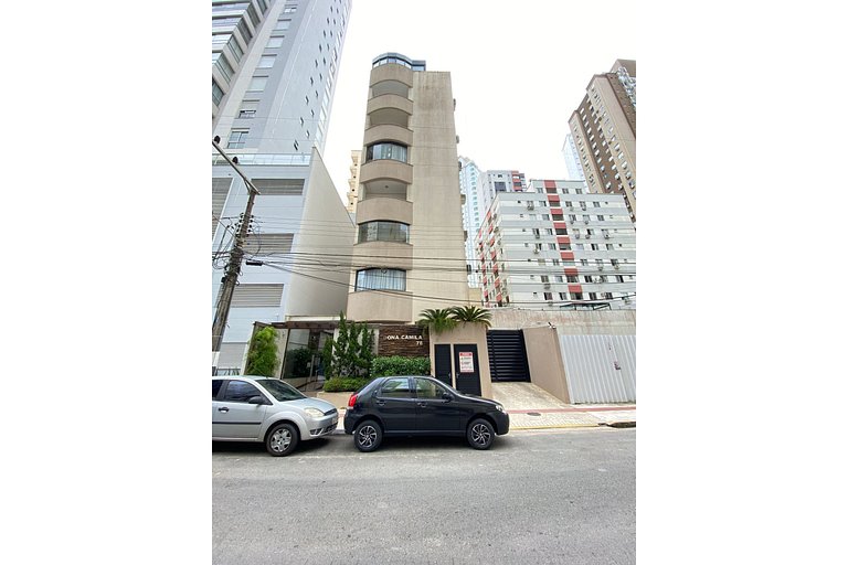 DCA51 - Pé na areia, Churrasqueira, 2 Garagens