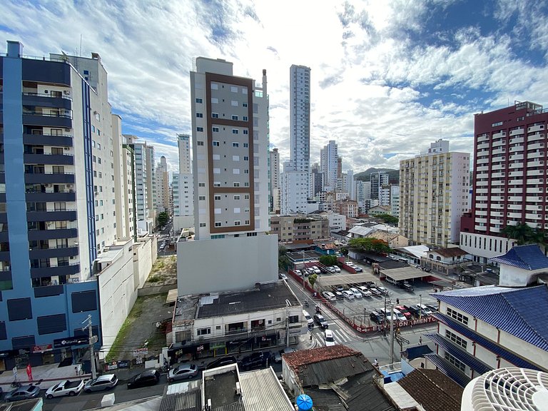 BK54 - Climatizado, TV Smart, Conforto, Garagem