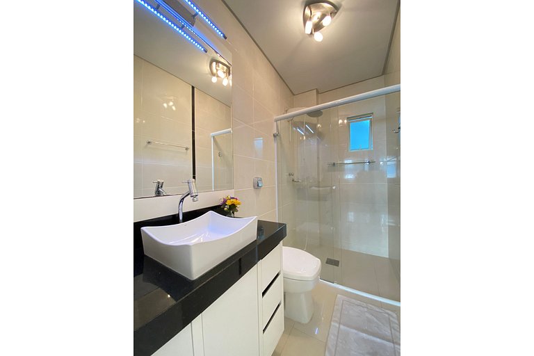 JRT31 - Churrasqueira, 3 Dorm, 2 Garagens, Wi-Fi