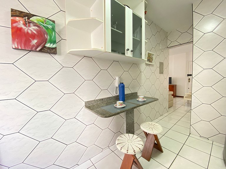 CB54 - Currasqueira, 2 Dorm Climatizados, Garagem