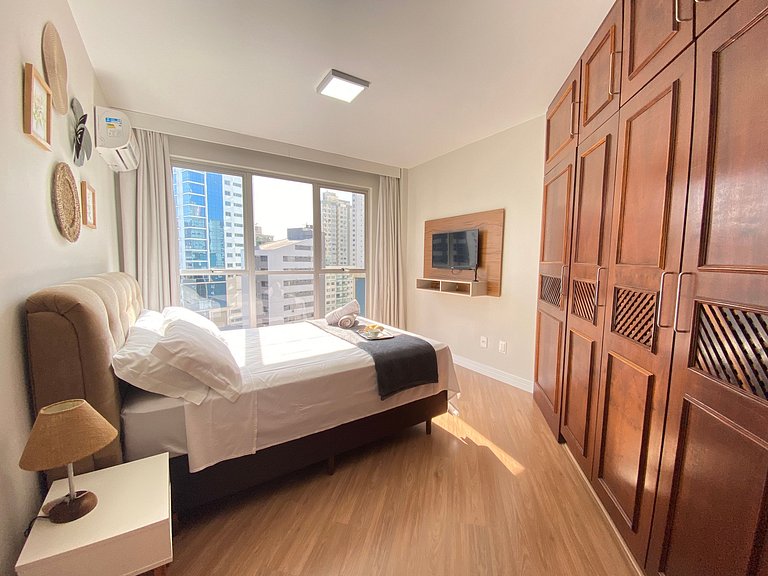 PRG82 - Climatizado, 3 Dorm, Próx Av Brasil, Amplo