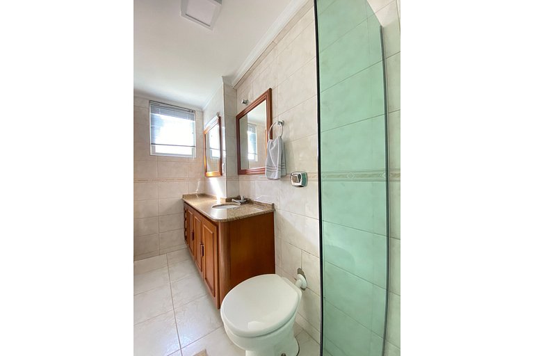 PRG82 - Climatizado, 3 Dorm, Próx Av Brasil, Amplo