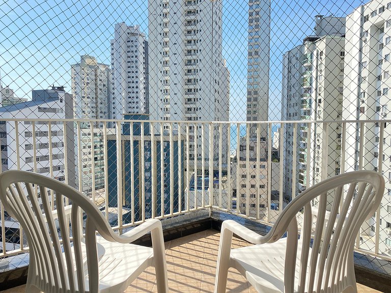 PRG82 - Climatizado, 3 Dorm, Próx Av Brasil, Amplo