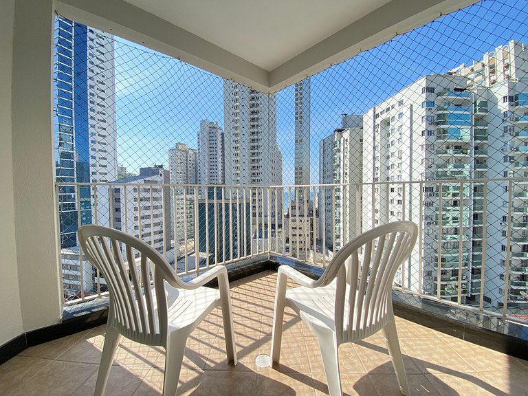 PRG82 - Climatizado, 3 Dorm, Próx Av Brasil, Amplo