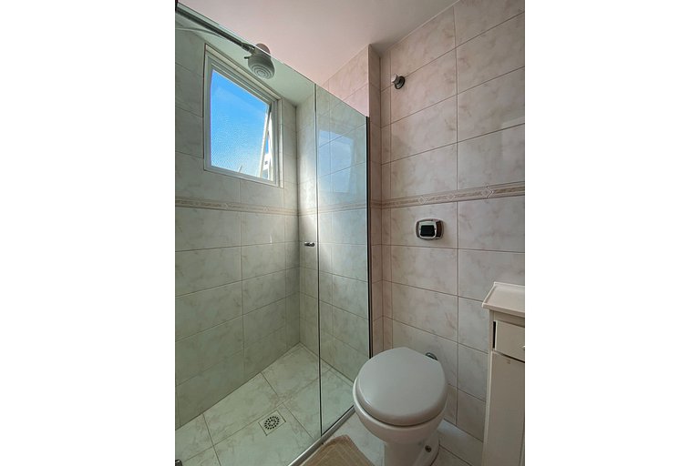 PRG82 - Climatizado, 3 Dorm, Próx Av Brasil, Amplo