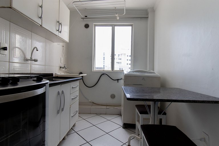CLR84 - Calçadão, Garagem, 1 Dorm Climatizado