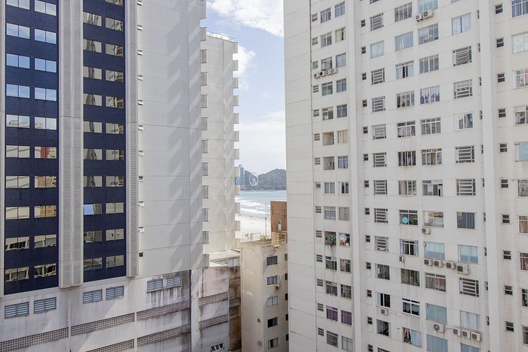 CLR81 - Calçadão, 1 Dorm Climatizado, Garagem