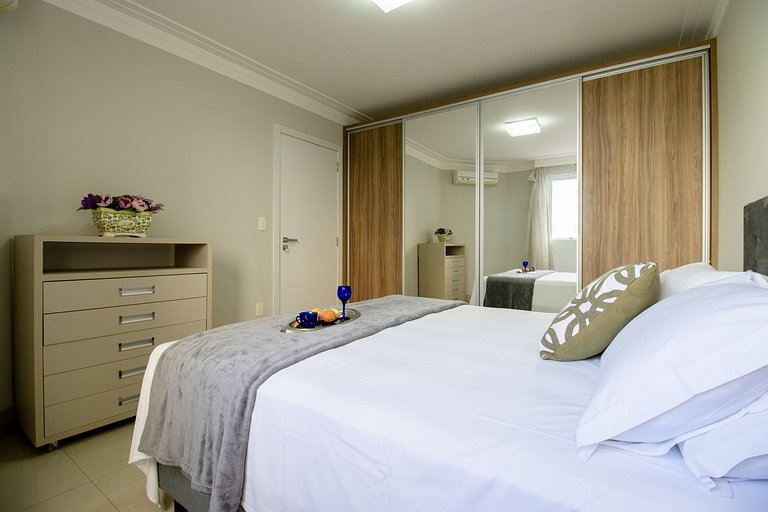 PRG23 - Garagem, 4 Dorm, Próx Shopping Atlântico