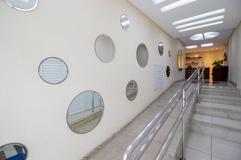 CLR82 - Calçadão, 1 Dorm Climatizado, Garagem