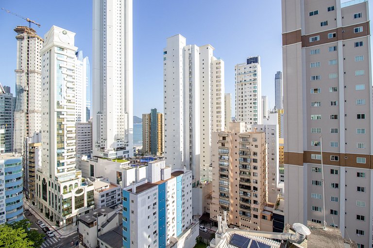 LUG143B - Próx a Roda Gigante, 2 Dorm, Climatizado