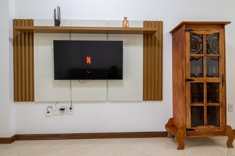 MNT51 - Churrasq, Climatizado, 2 Dorm, Garagem
