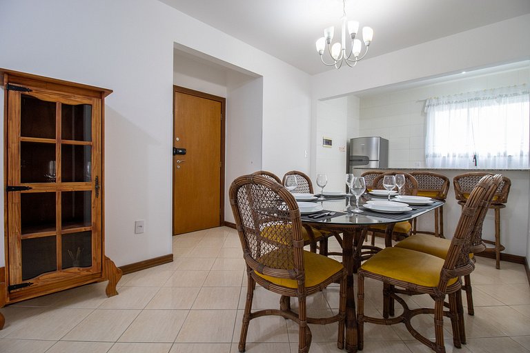 MNT51 - Churrasq, Climatizado, 2 Dorm, Garagem