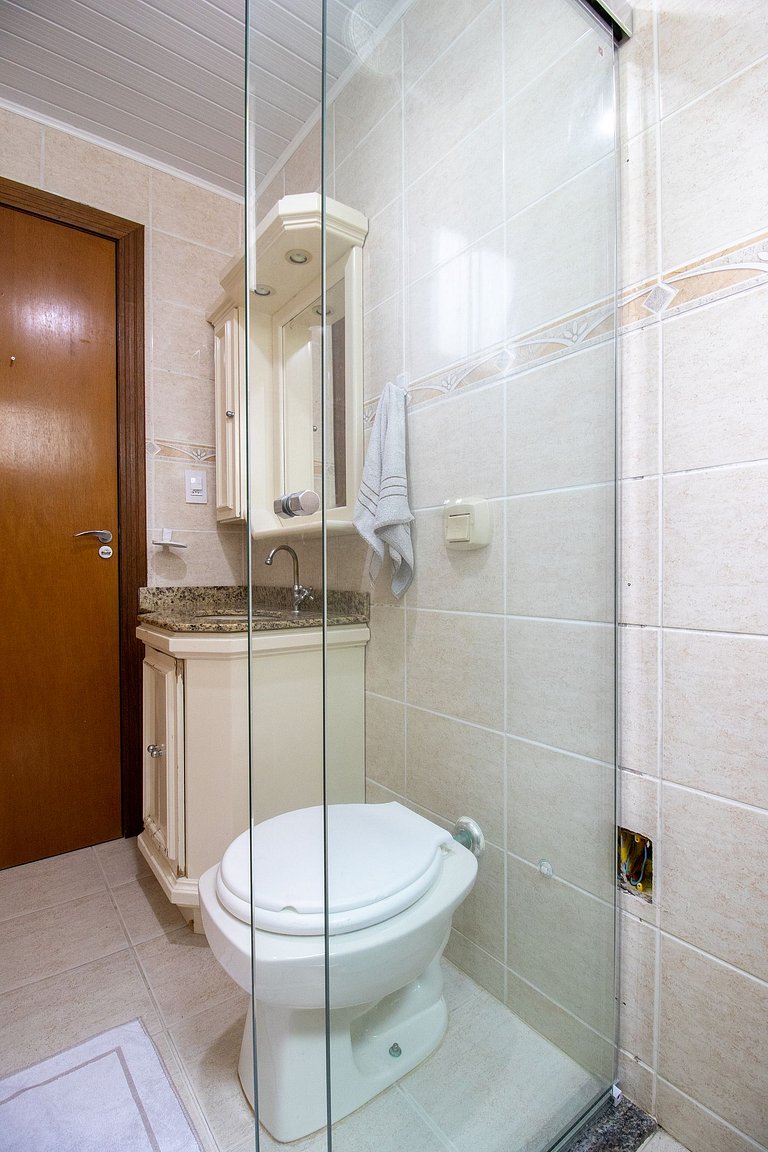 MNT51 - Churrasq, Climatizado, 2 Dorm, Garagem