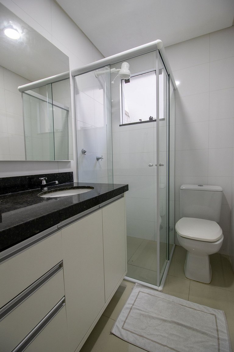 MAU11 - Av. Brasil, Churrasq, 3 Dorm, Climatizado