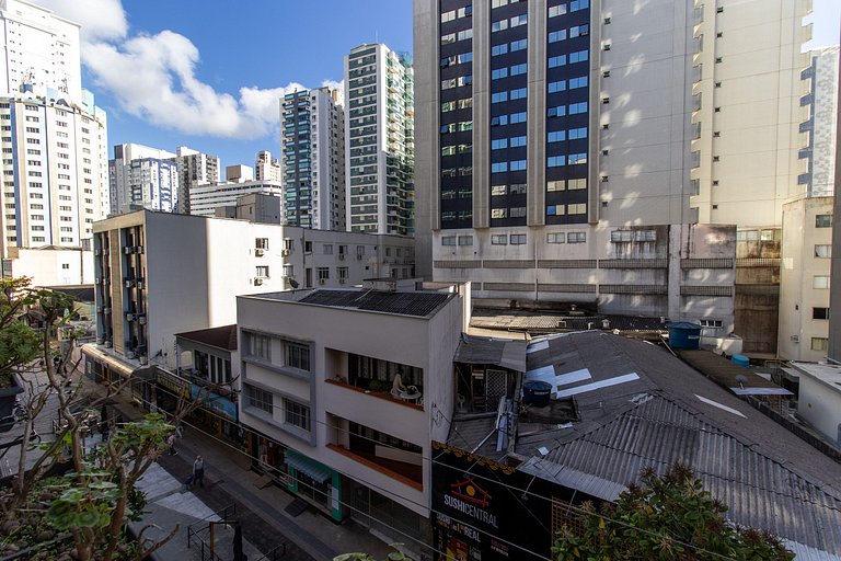 JSE31 - 4 DR climatizados, Churrasq, Calçadão