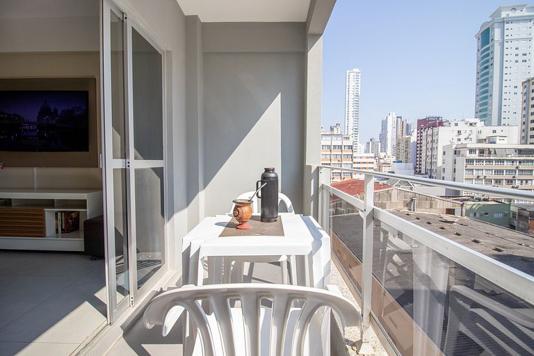 MY72 - Próx ao Calçadão, Climatizado, TV Smart