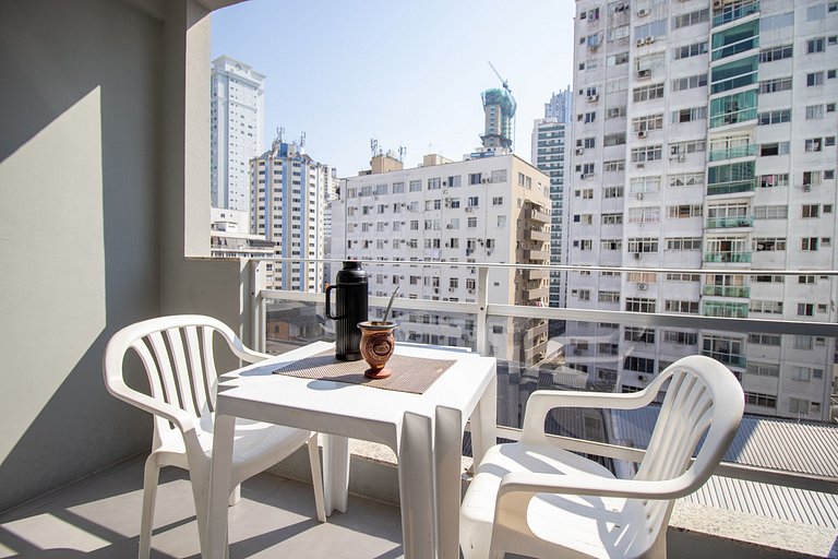MY72 - Próx ao Calçadão, Climatizado, TV Smart
