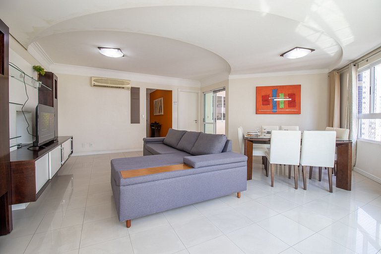 BV92 - Climatizado, 3 Dorm, Churrasq, 2 Garagens