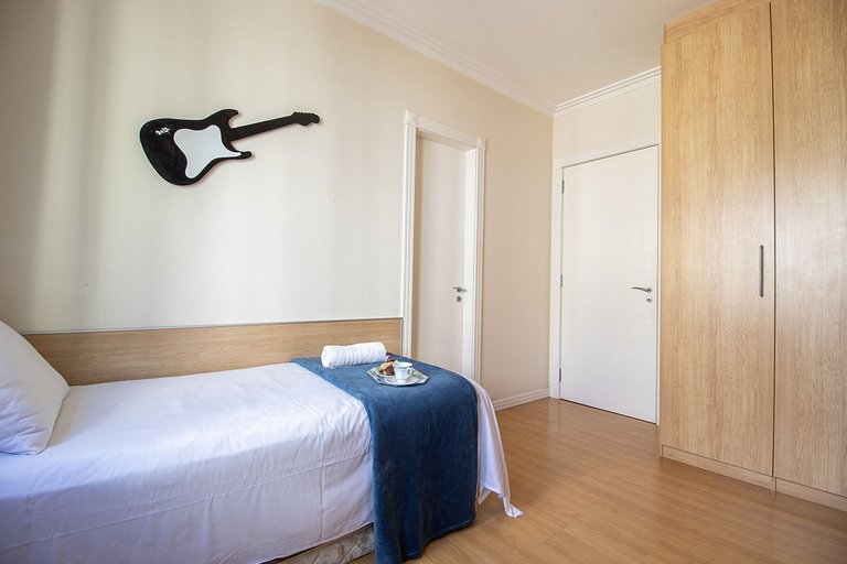 BV92 - Climatizado, 3 Dorm, Churrasq, 2 Garagens