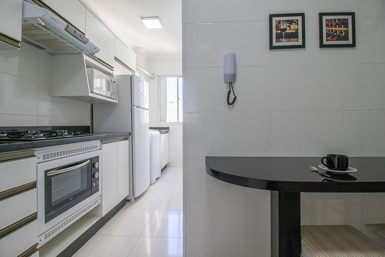 RPA146 - Próx. a Praia, 1 DR Climatizado, Garagem