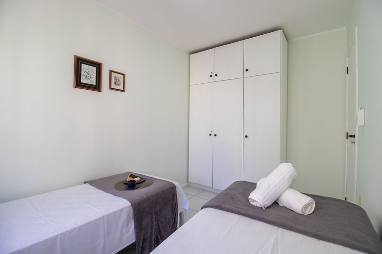 MRF74 - Churrasqueira, Quadra Mar, Garagem, 2 Dorm