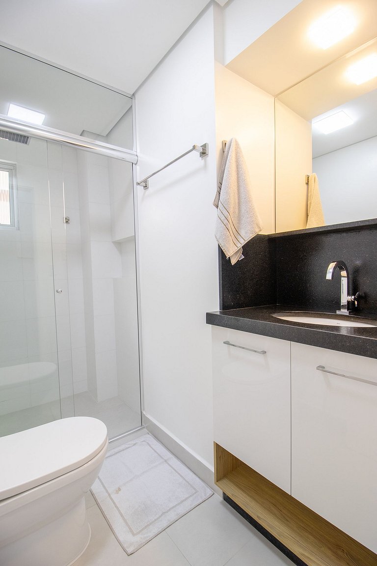JDF33 - Quadra Mar, 1 Dorm, Rua 1200, Climatizado