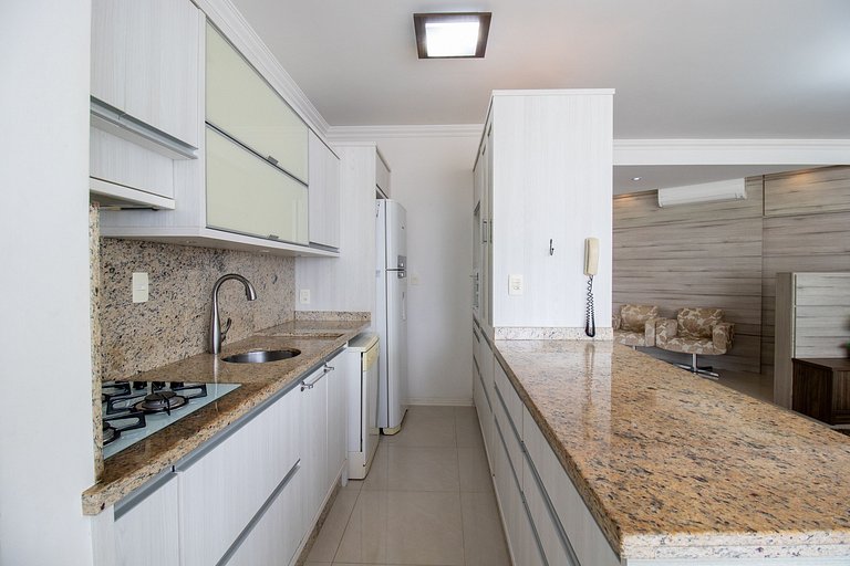 CHD141 - Churrasq, 3 Dorm, Climatizado, 2 Garagens