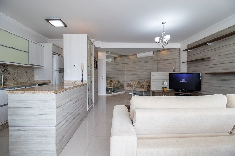 CHD141 - Churrasq, 3 Dorm, Climatizado, 2 Garagens