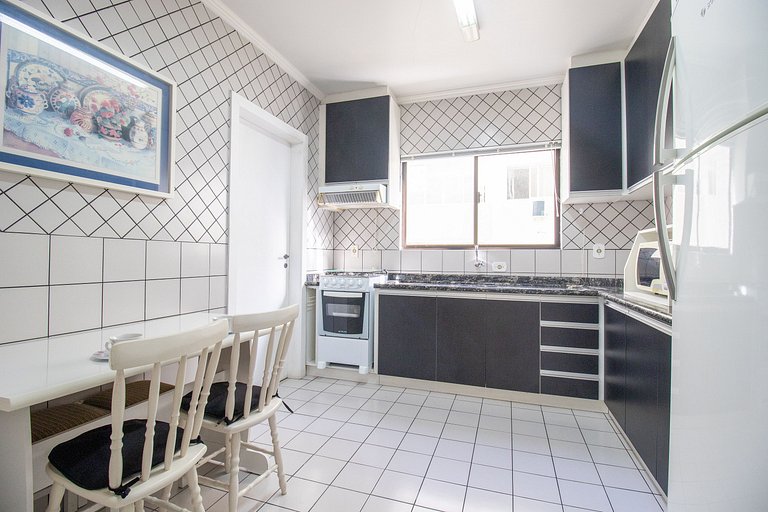 BOR41 - Quadra Mar, 4 Dorm, 2 Garagens, Churrasq.