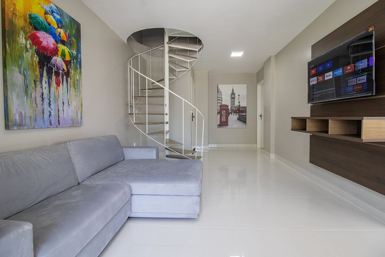 CB62 - Duplex, 4 Dorm Climatizados, Churrasqueira