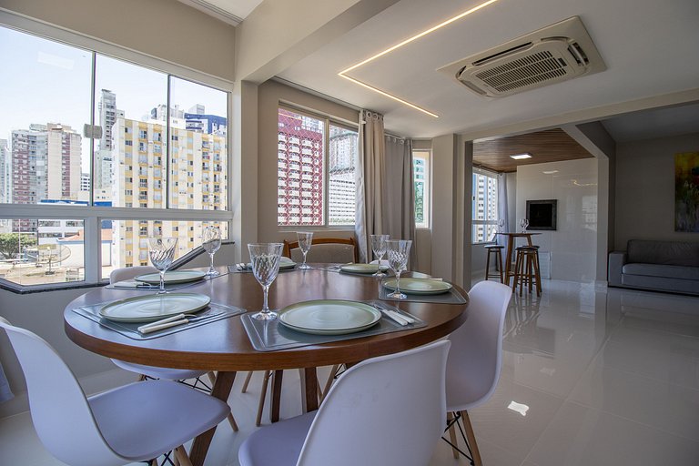 CB62 - Duplex, 4 Dorm Climatizados, Churrasqueira