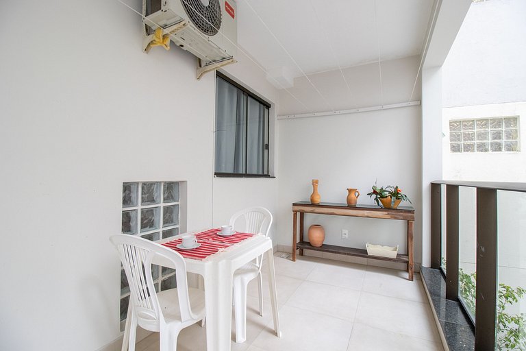 MAU11 - Av. Brasil, Churrasq, 3 Dorm, Climatizado
