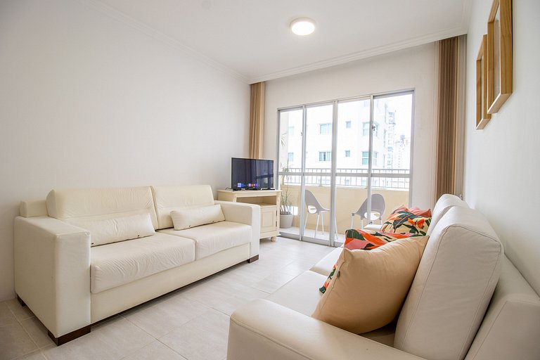 NVR82B - Sacada, Quadra Mar, 2 Dorm Climatizados