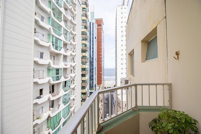 NVR82B - Sacada, Quadra Mar, 2 Dorm Climatizados