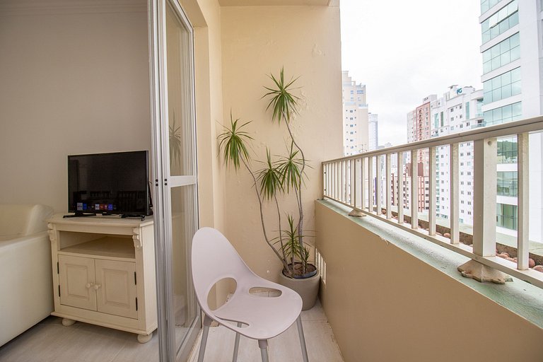 NVR82B - Sacada, Quadra Mar, 2 Dorm Climatizados
