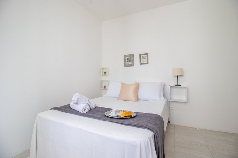 NVR82B - Sacada, Quadra Mar, 2 Dorm Climatizados