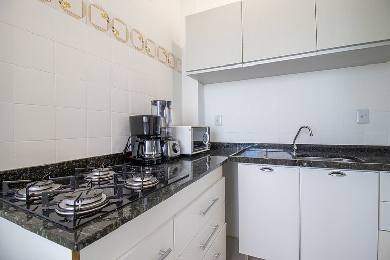 NVR82B - Sacada, Quadra Mar, 2 Dorm Climatizados