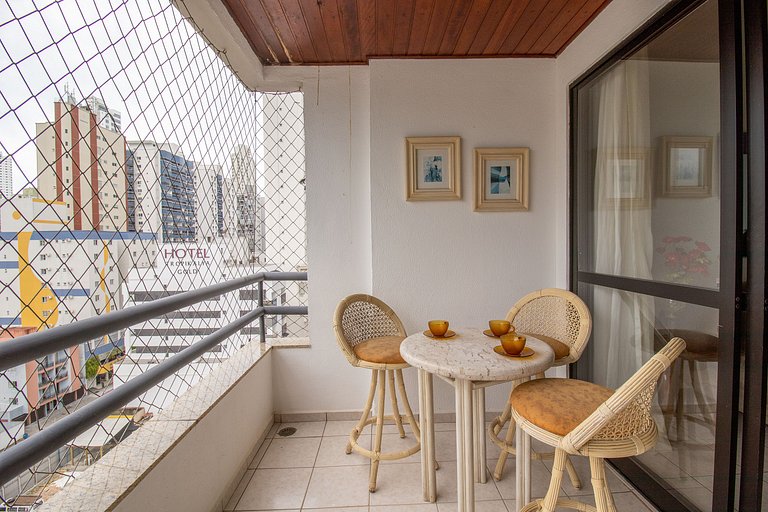 ISO86B - Sacada com Churrasq, 2 Dorm, Climatizado