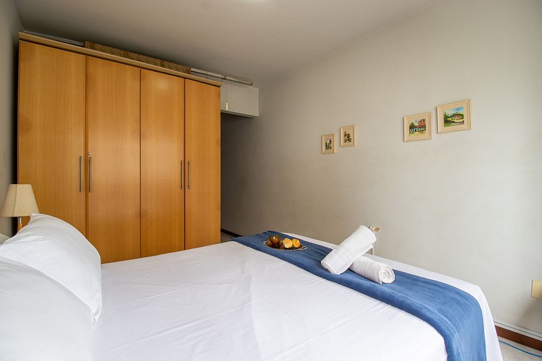 ISO86B - Sacada com Churrasq, 2 Dorm, Climatizado