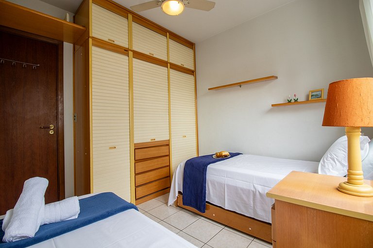 ISO86B - Sacada com Churrasq, 2 Dorm, Climatizado