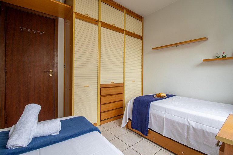 ISO86B - Sacada com Churrasq, 2 Dorm, Climatizado