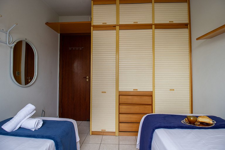 ISO86B - Sacada com Churrasq, 2 Dorm, Climatizado