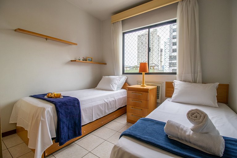ISO86B - Sacada com Churrasq, 2 Dorm, Climatizado