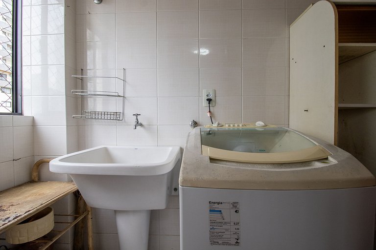 ISO86B - Sacada com Churrasq, 2 Dorm, Climatizado