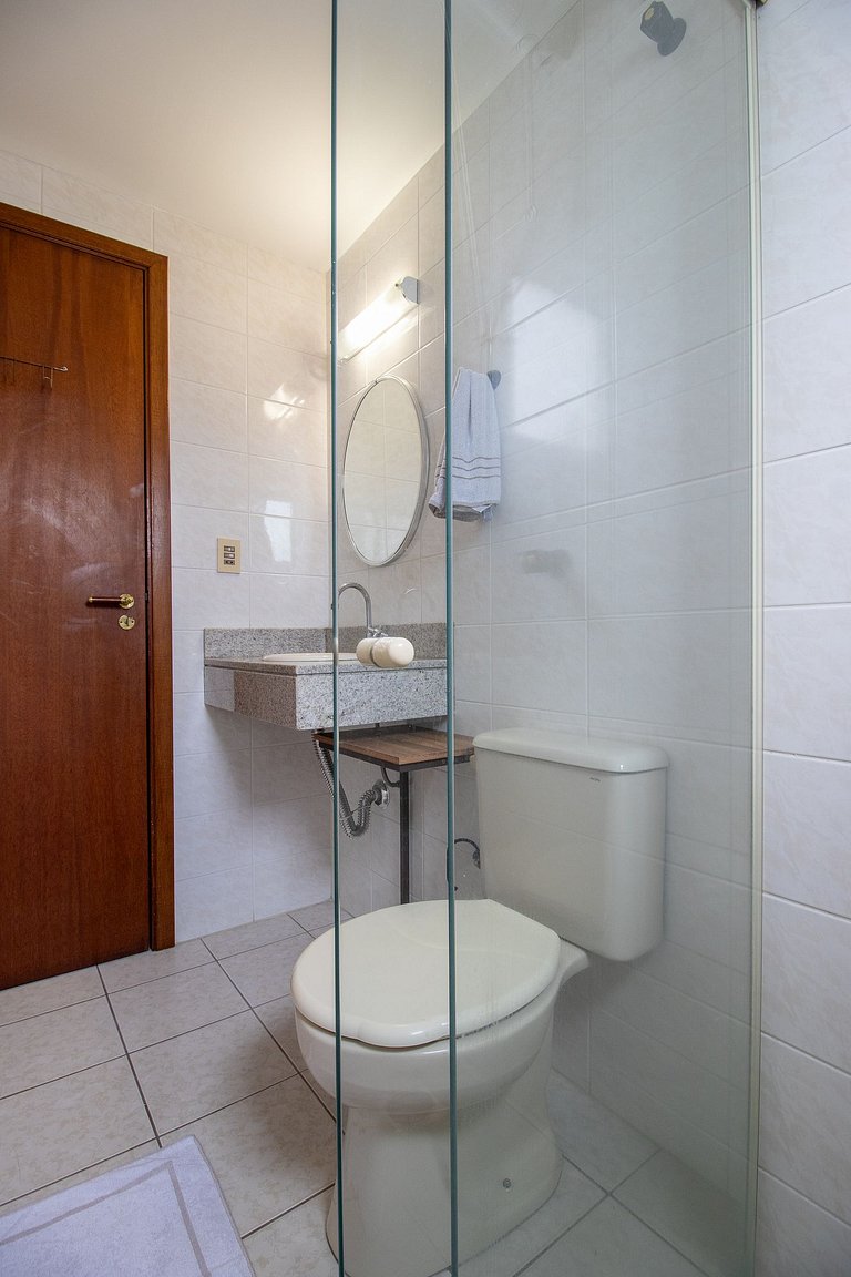 ISO86B - Sacada com Churrasq, 2 Dorm, Climatizado