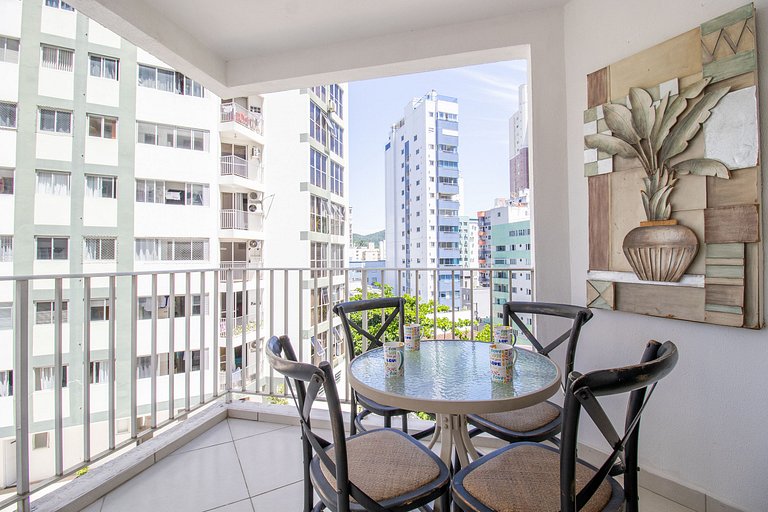 PRG31 - 4 DR, Próx ao Shopping Atlântico, Garagem