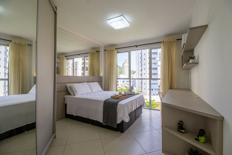PRG31 - 4 DR, Próx ao Shopping Atlântico, Garagem