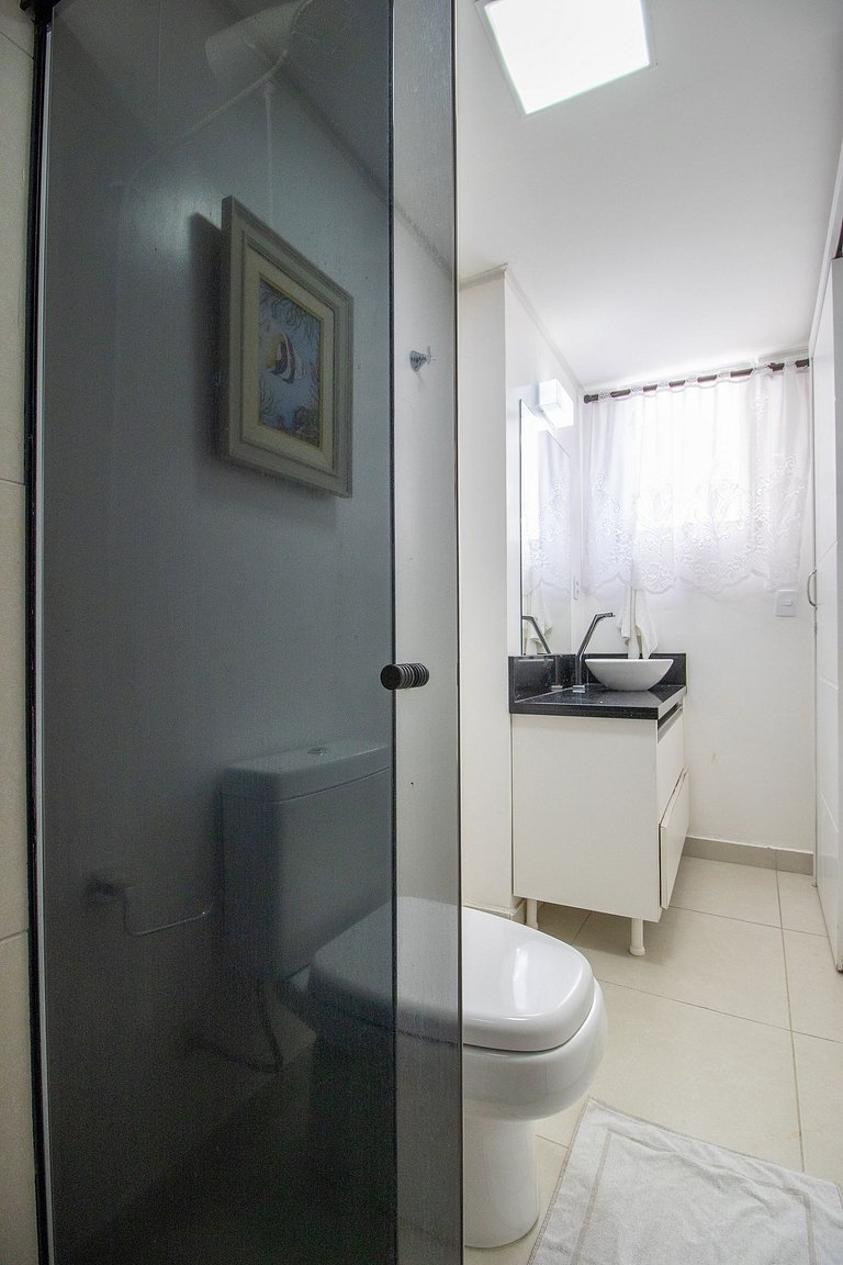 PRG31 - 4 DR, Próx ao Shopping Atlântico, Garagem