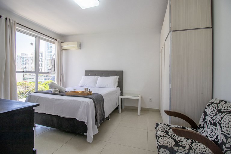PRG31 - 4 DR, Próx ao Shopping Atlântico, Garagem